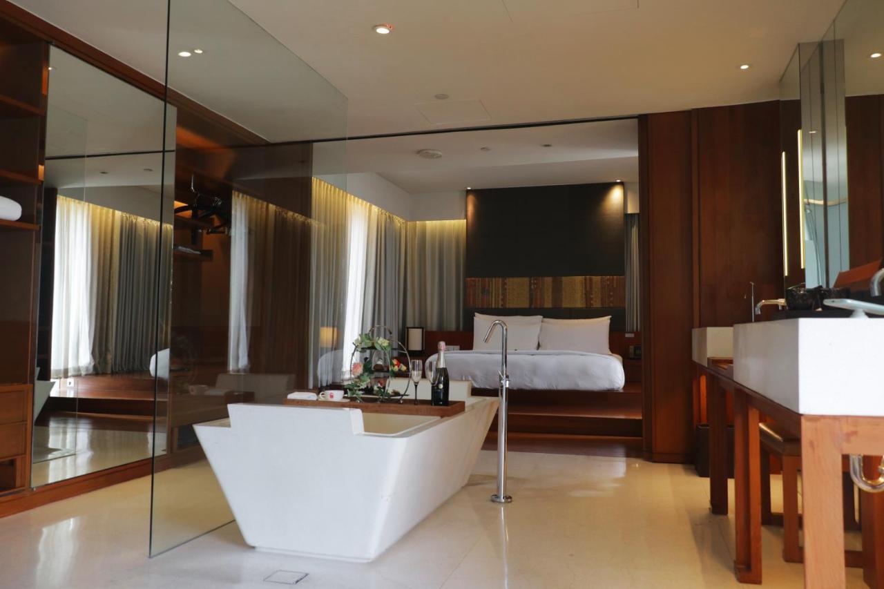 Hansar Bangkok Hotel Exteriör bild