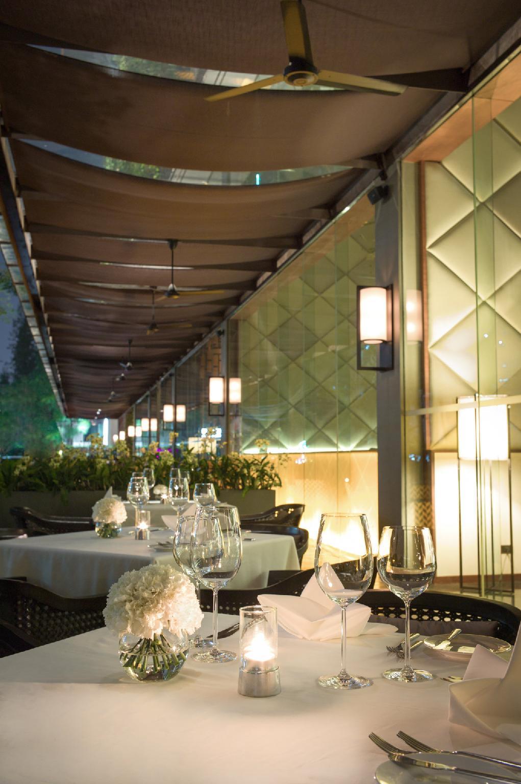 Hansar Bangkok Hotel Exteriör bild